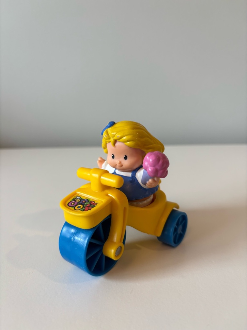 Little People- Flower Tricycle with Flower Girl